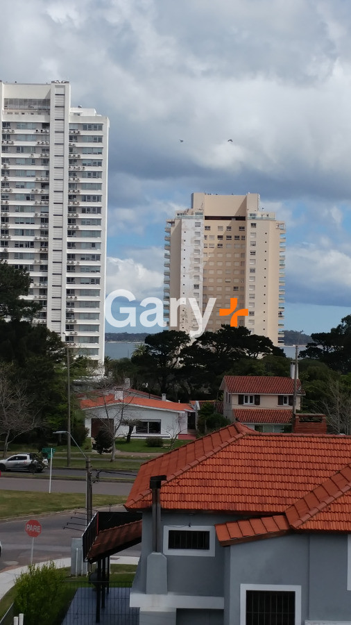 Apartamento ID.27750 - Apartamento de 2 dormitorios en venta, Punta del Este