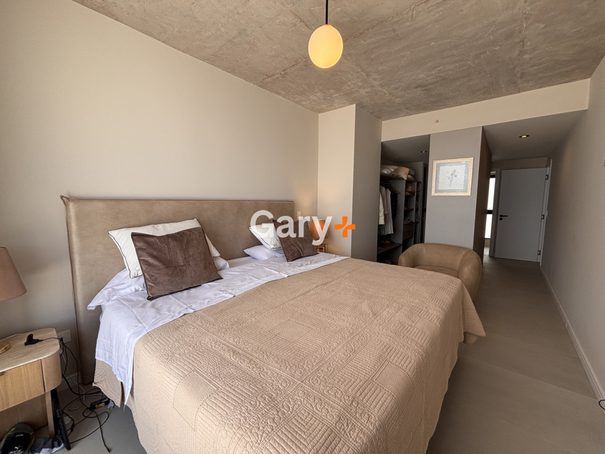 Apartamento ID.27050 - Penthouse de 3 dormitorios en venta, Punta del Este