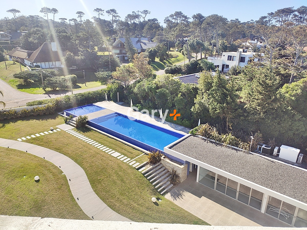 Apartamento ID.400 - Penthouse frente al mar, categoría y  punta del este