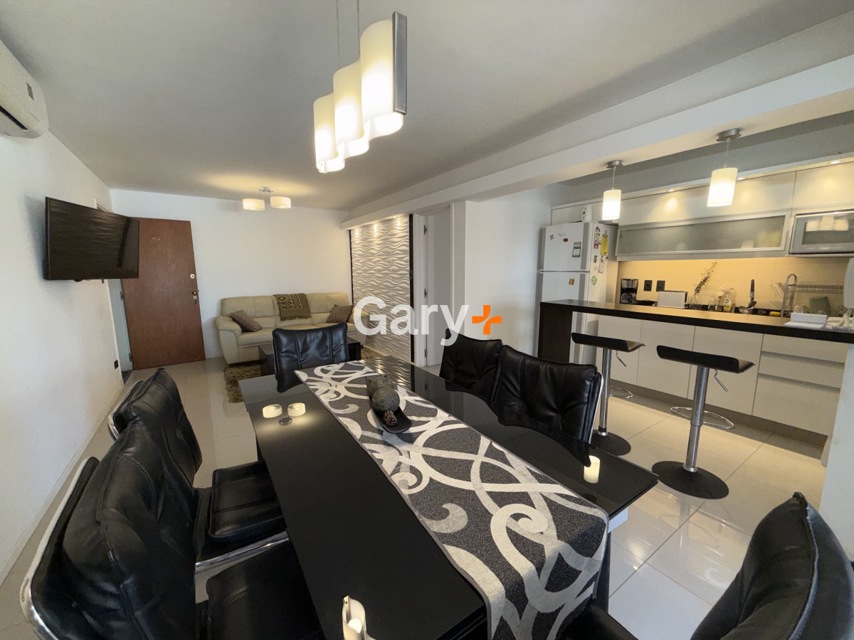 Apartamento ID.708 - Apartamento en venta Playa Mansa frente al mar  2 dormitorios