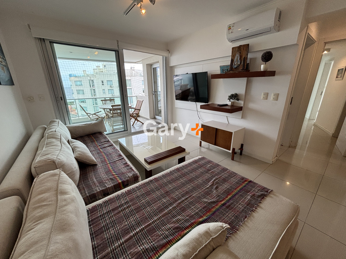 Apartamento ID.3600 - Apartamento en venta y alquiler temporario  3 dormitorios en Playa Brava, Punta del Este