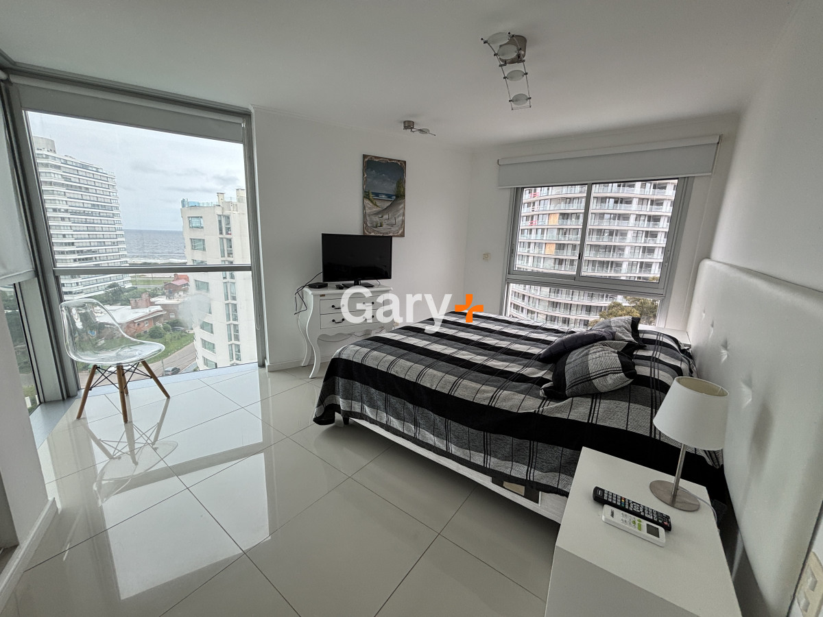 Apartamento ID.3600 - Apartamento en venta y alquiler temporario  3 dormitorios en Playa Brava, Punta del Este