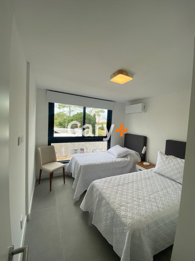 Apartamento ID.24337 - Apartamento en venta, 2 dormitorios en Punta del Este 