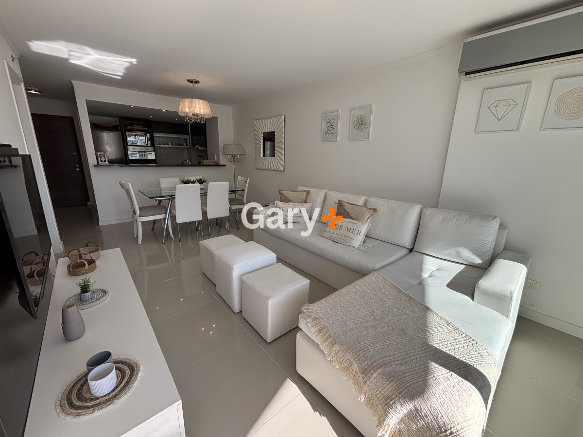 Apartamento ID.296 - Apartamento piso alto  Playa Brava 2 dormitorios  punta del este
