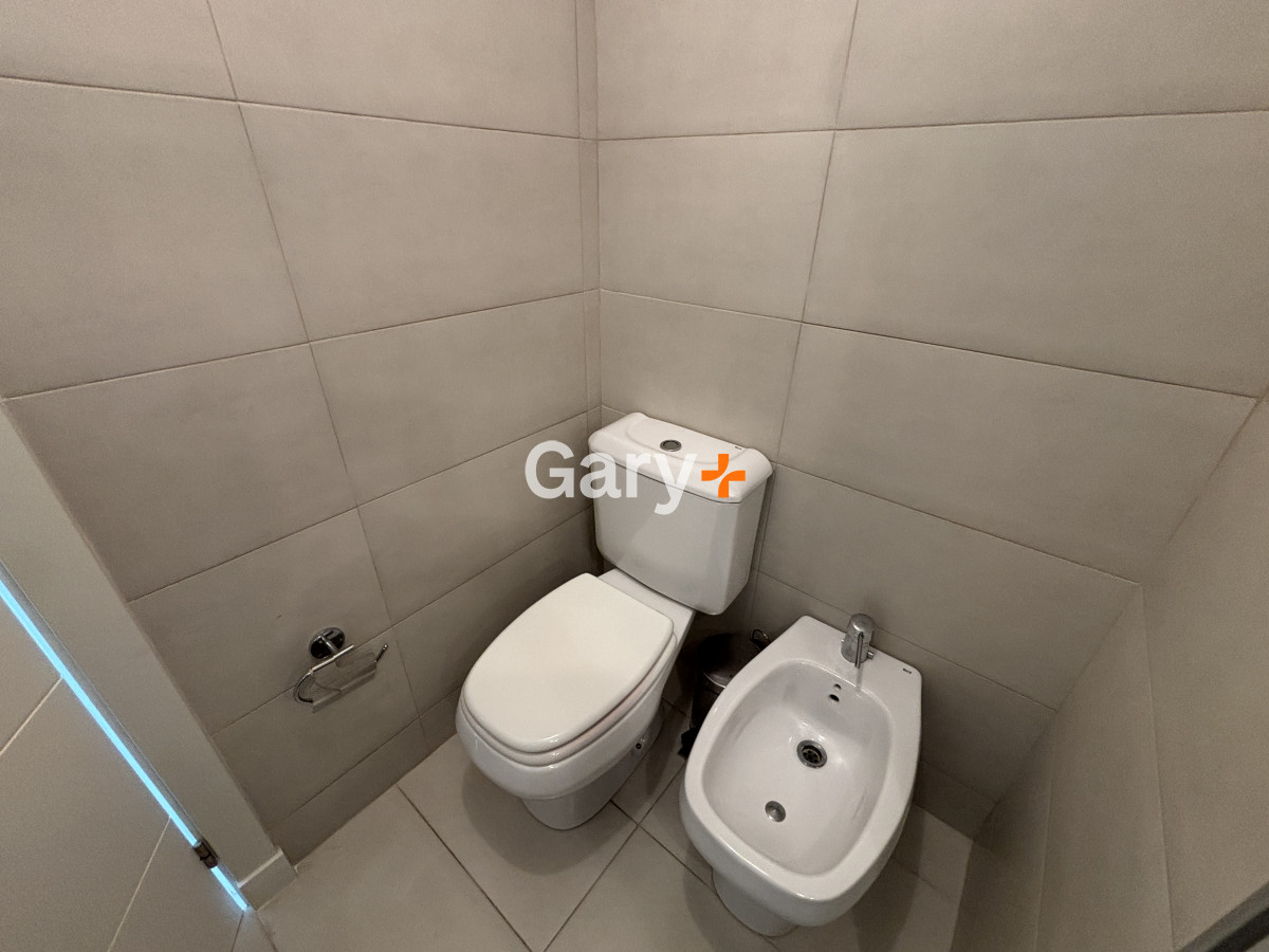 Apartamento ID.3600 - Apartamento en venta y alquiler temporario  3 dormitorios en Playa Brava, Punta del Este