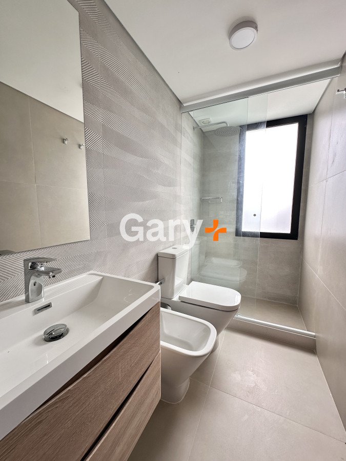 Apartamento ID.28817 - Apartamento en venta de 2 dormitorios y 2 baños, Rincón del Indio, Playa Brava,  Punta del Este.