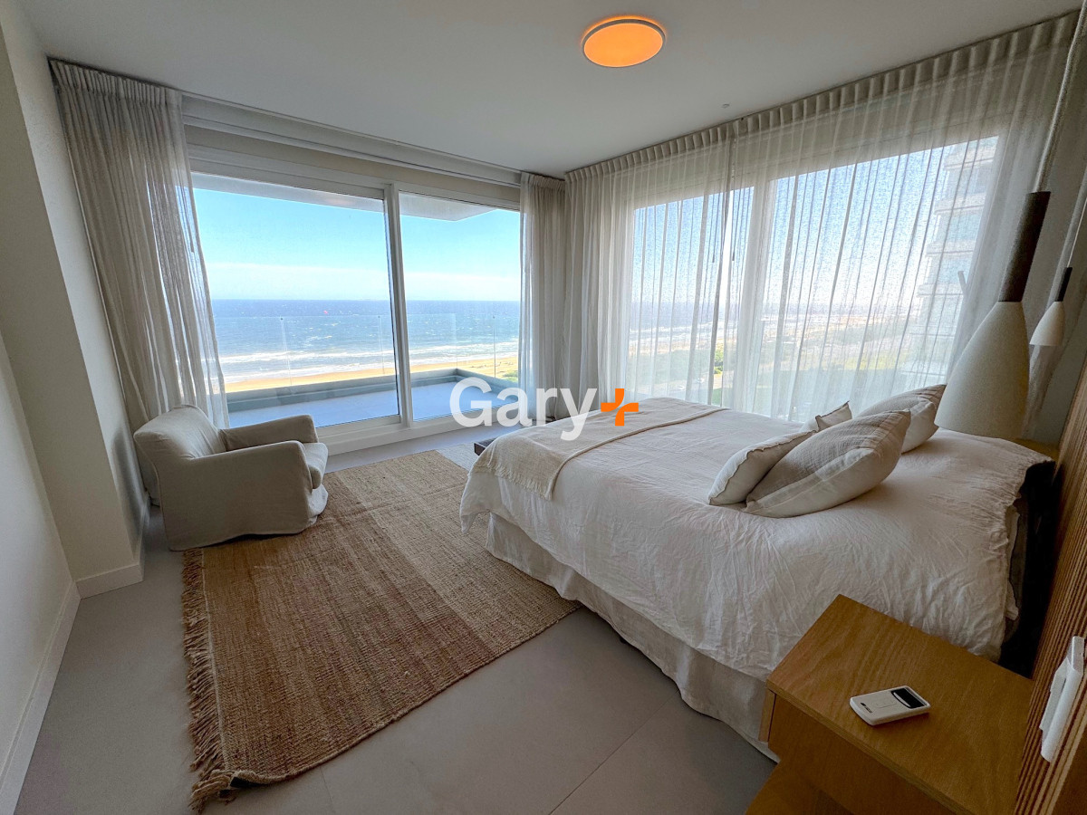 Apartamento ID.28402 - Apartamento 3 dormitorios y dependencia en venta en Punta del Este, Le Parc