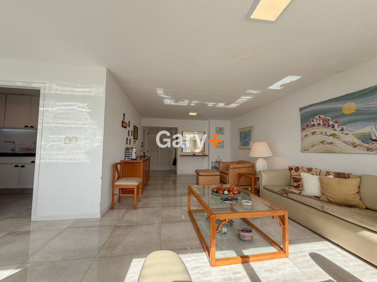 Apartamento ID.18425 - Apartamento en venta, Puerto Punta del Este