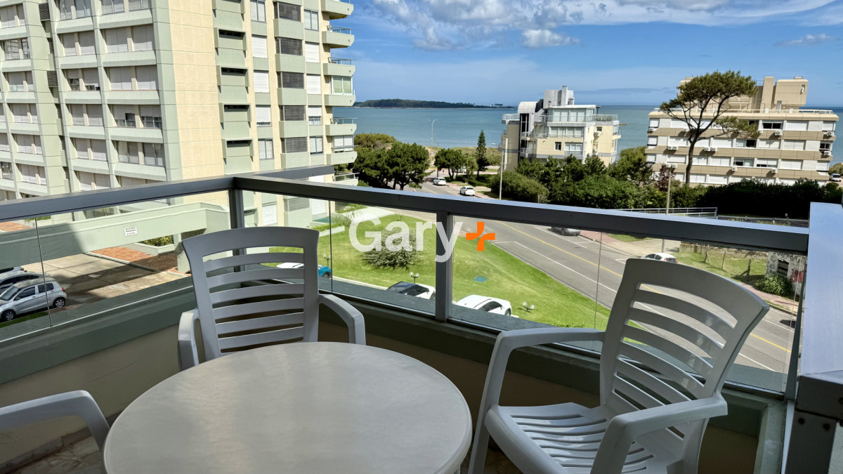 Apartamento ID.29244 - Apartamento en venta frente al mar en Punta del Este