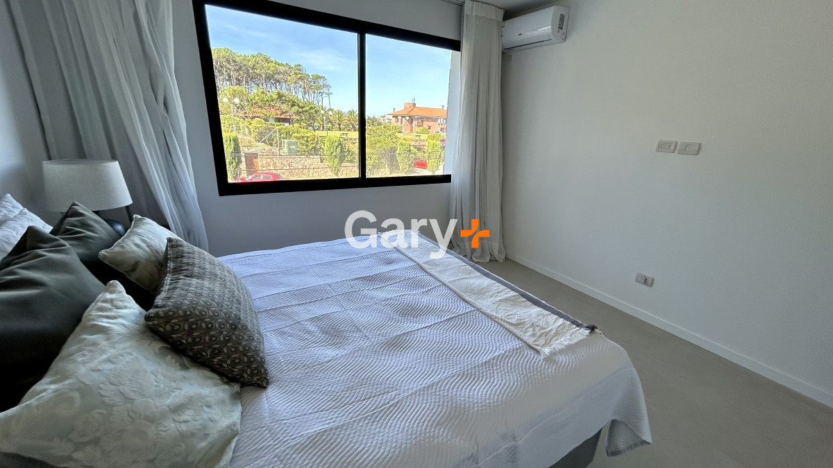 Apartamento ID.28362 - Apartamento de 1 dormitorio en venta en Playa Brava, Punta del Este