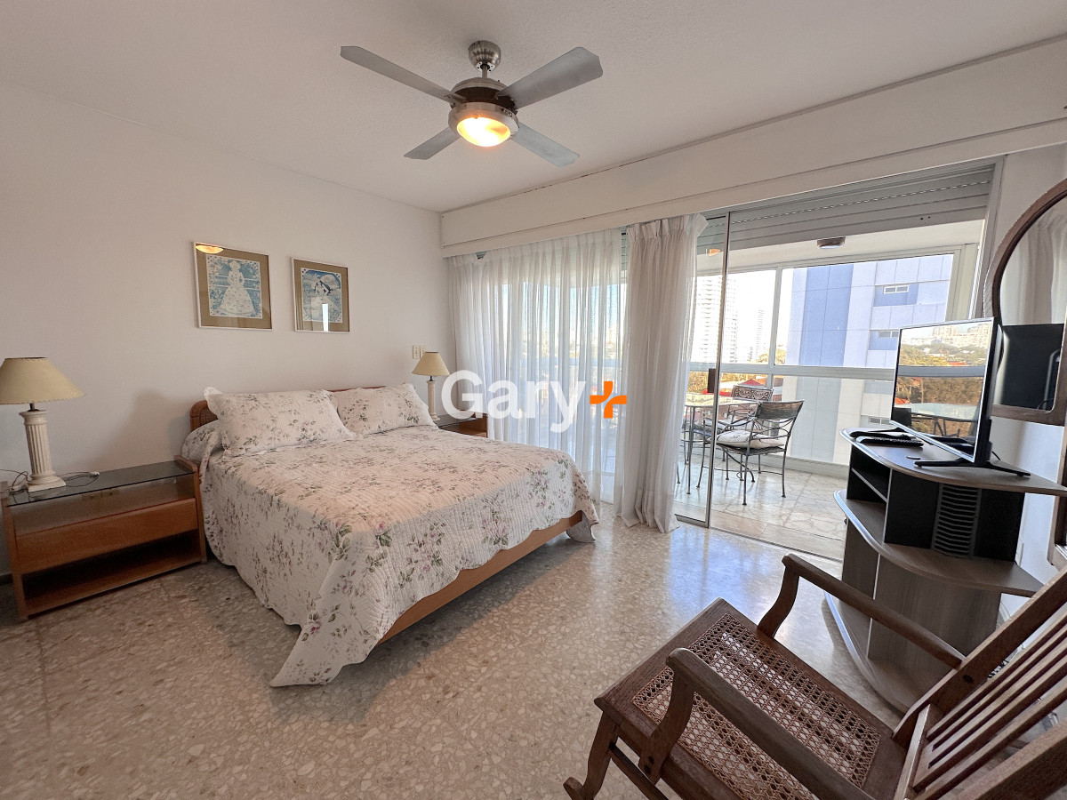 Apartamento ID.4562 - Apartamento en venta en Punta del Este,  Playa Mansa 2 dormitorios