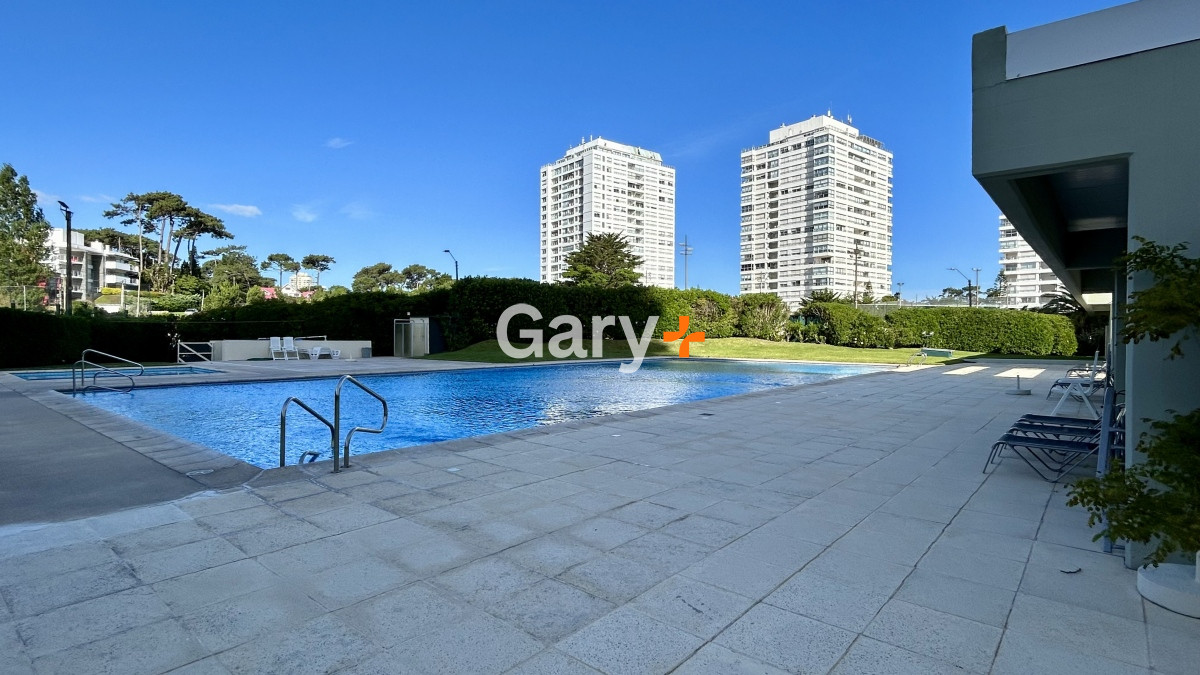 Apartamento ID.29244 - Apartamento en venta frente al mar en Punta del Este