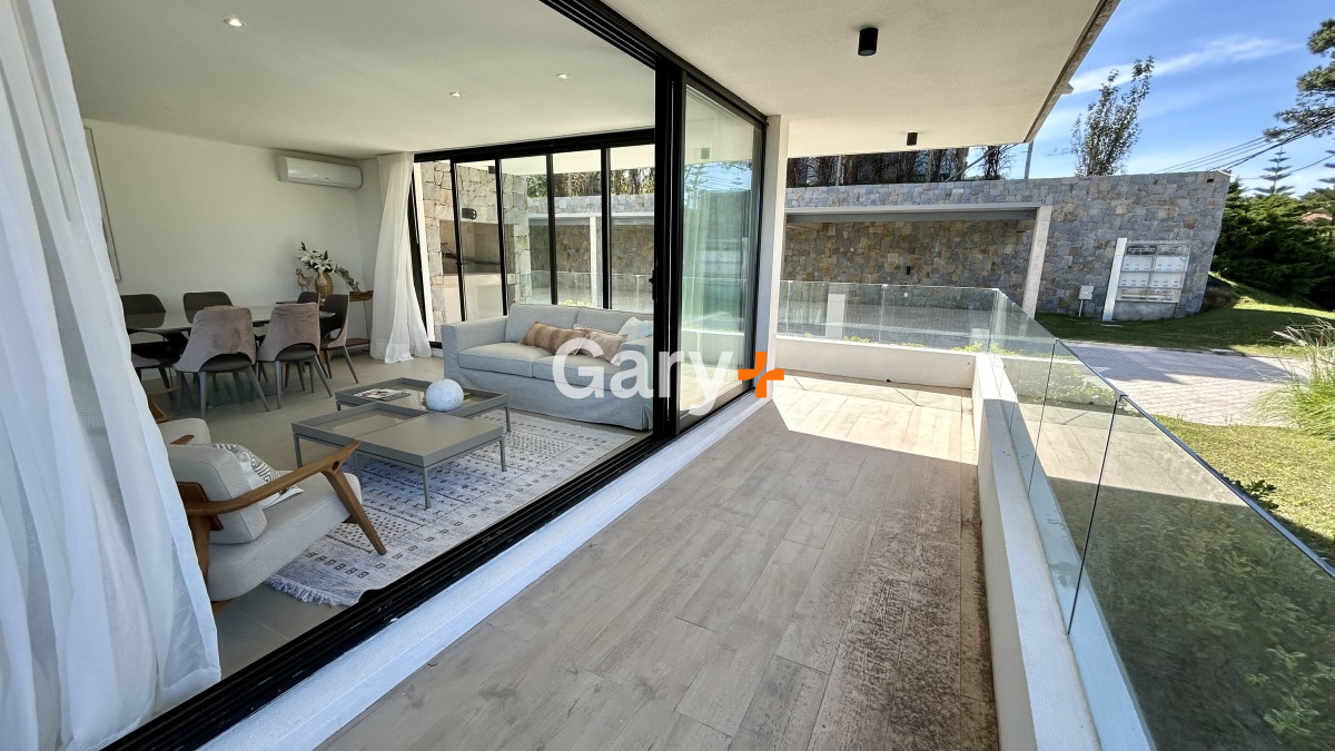 Apartamento ID.25499 - Apartamento de 2 dormitorios en venta Punta del Este