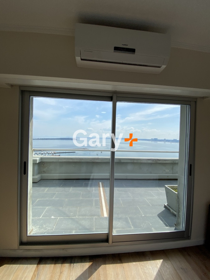 Apartamento ID.555 - Espectacular Penthouse en Alquiler y venta Fte al puerto