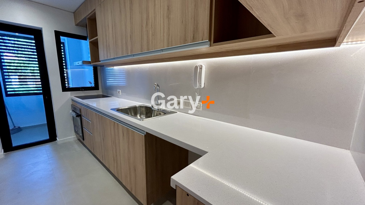 Apartamento ID.28817 - Apartamento en venta de 2 dormitorios y 2 baños, Rincón del Indio, Playa Brava,  Punta del Este.