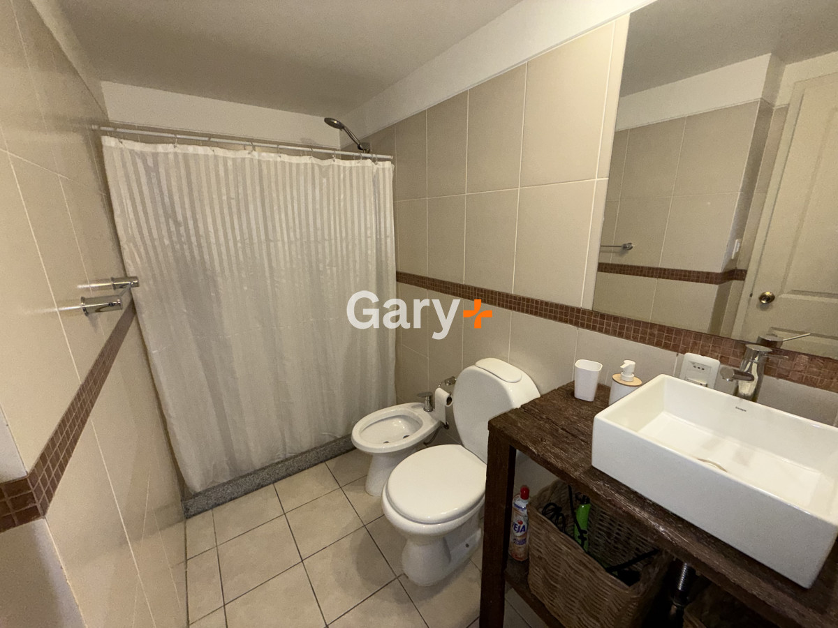Apartamento ID.28870 - Excelente apartamento de 2 dormitorios con 2 baños 