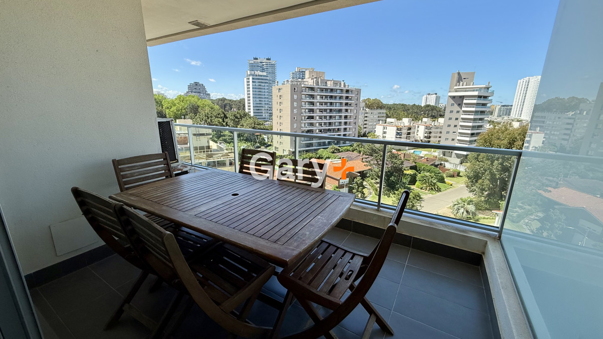 Apartamento ID.15866 - Apartamento en venta de 2 dormitorios en playa brava Punta del Este