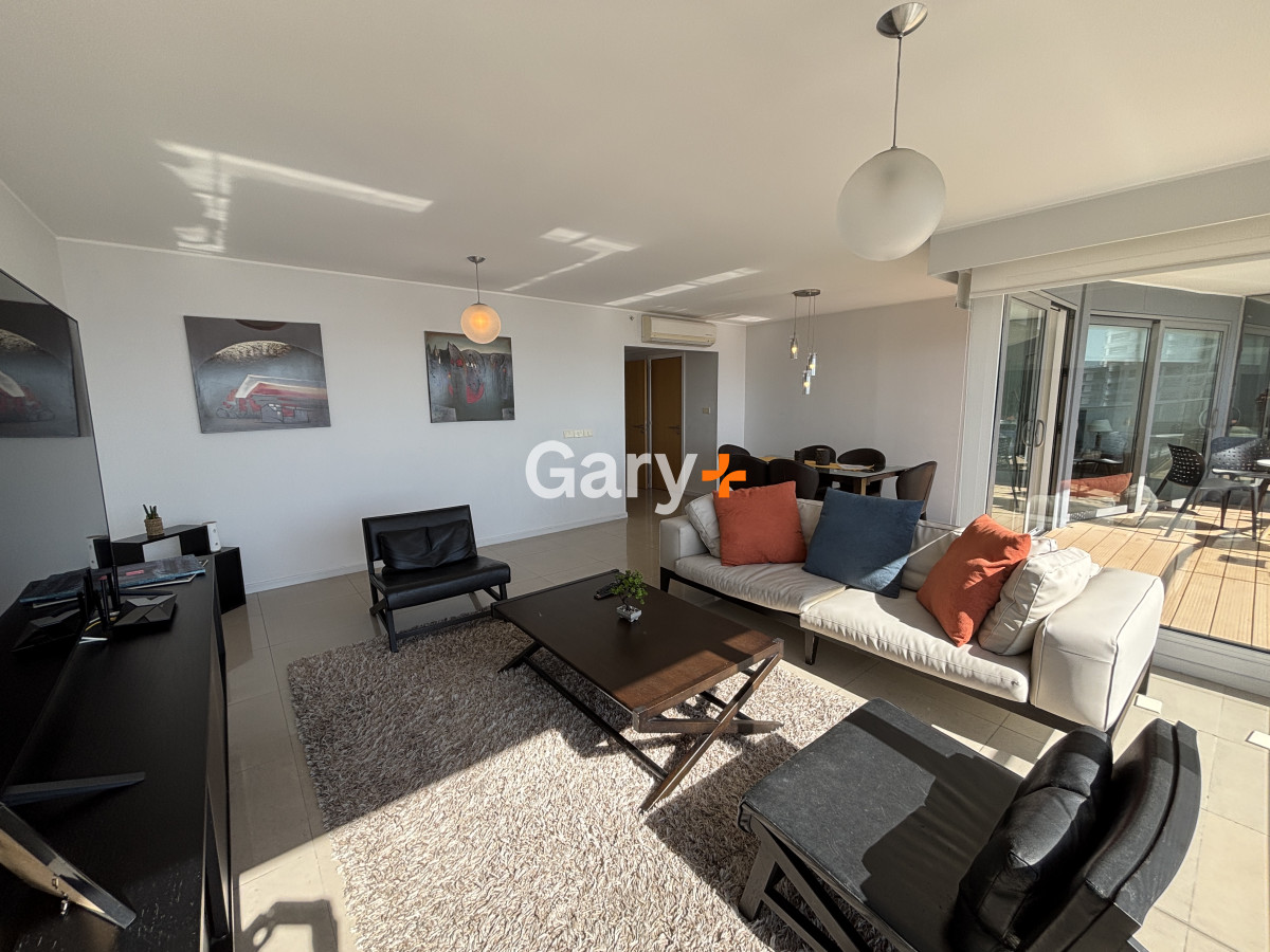 Apartamento ID.4354 - Apartamento en venta Playa Mansa 2 dormitorios