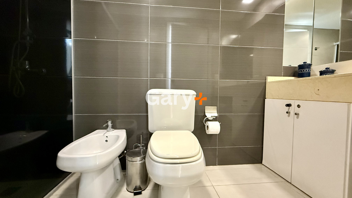 Apartamento ID.15866 - Apartamento en venta de 2 dormitorios en playa brava Punta del Este