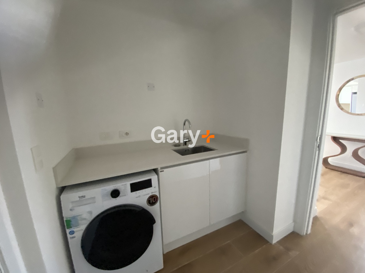 Apartamento ID.27358 - Apartamento de 2 dormitorios en venta, Punta del Este