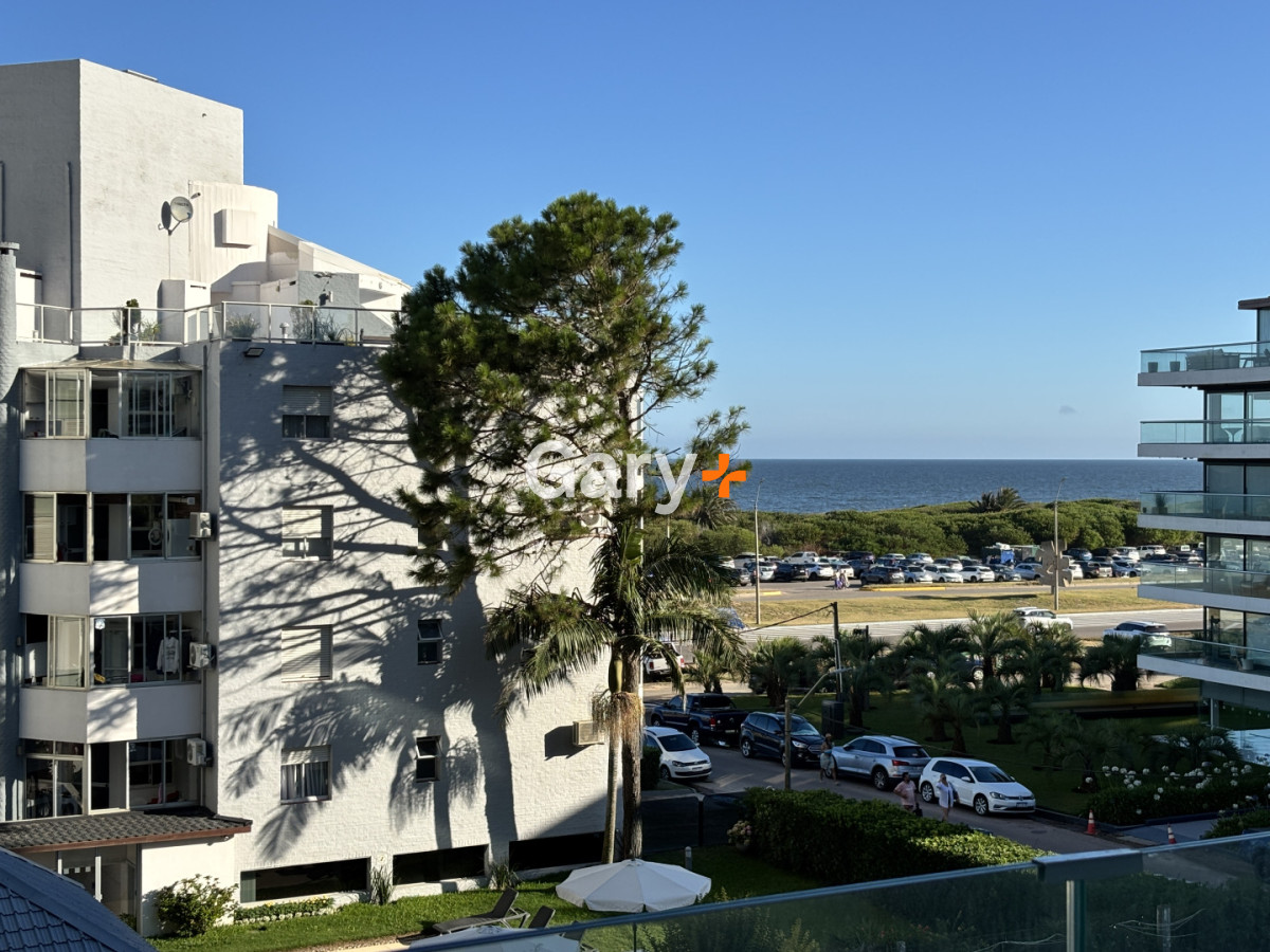 Apartamento ID.29007 - Apartamento de 2 dormitorios y 2 baños 