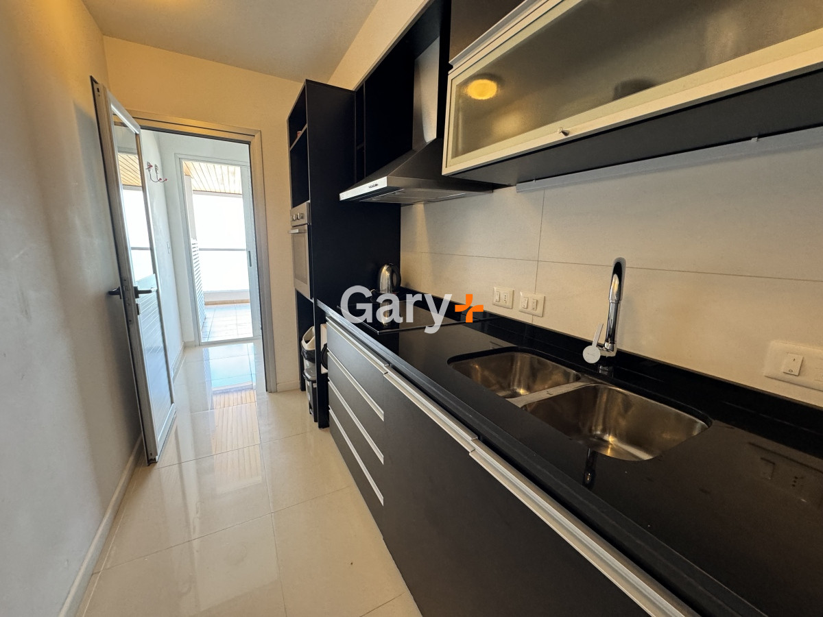 Apartamento ID.17122 - Punta del Este, 3 dormitorios con vista directa al mar