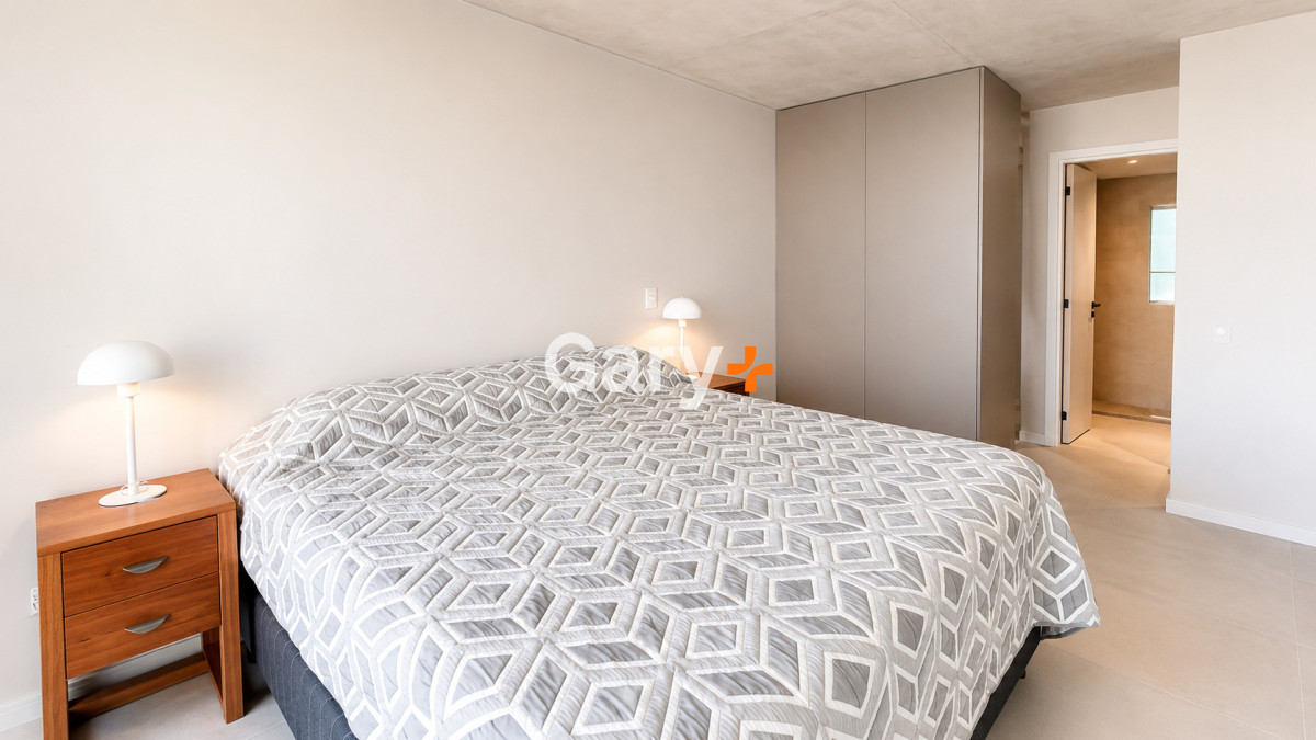 Apartamento ID.26196 - Apartamento de 2 dormitorios en alquiler temporal, Playa Brava Punta del Este