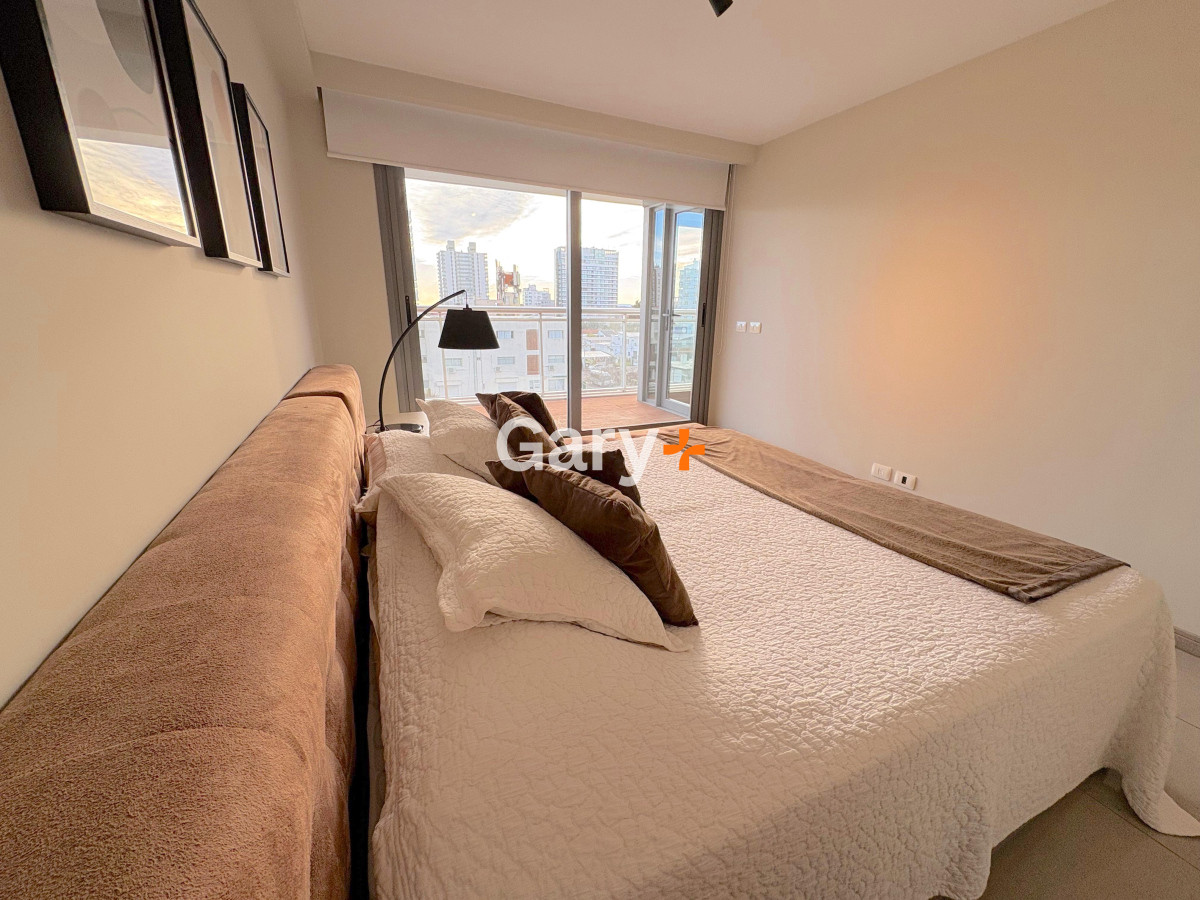 Apartamento ID.28799 - Apartamento de 1 dormitorio y medio en venta en Aidy Gril, Playa Brava y Mansa Punta del Este