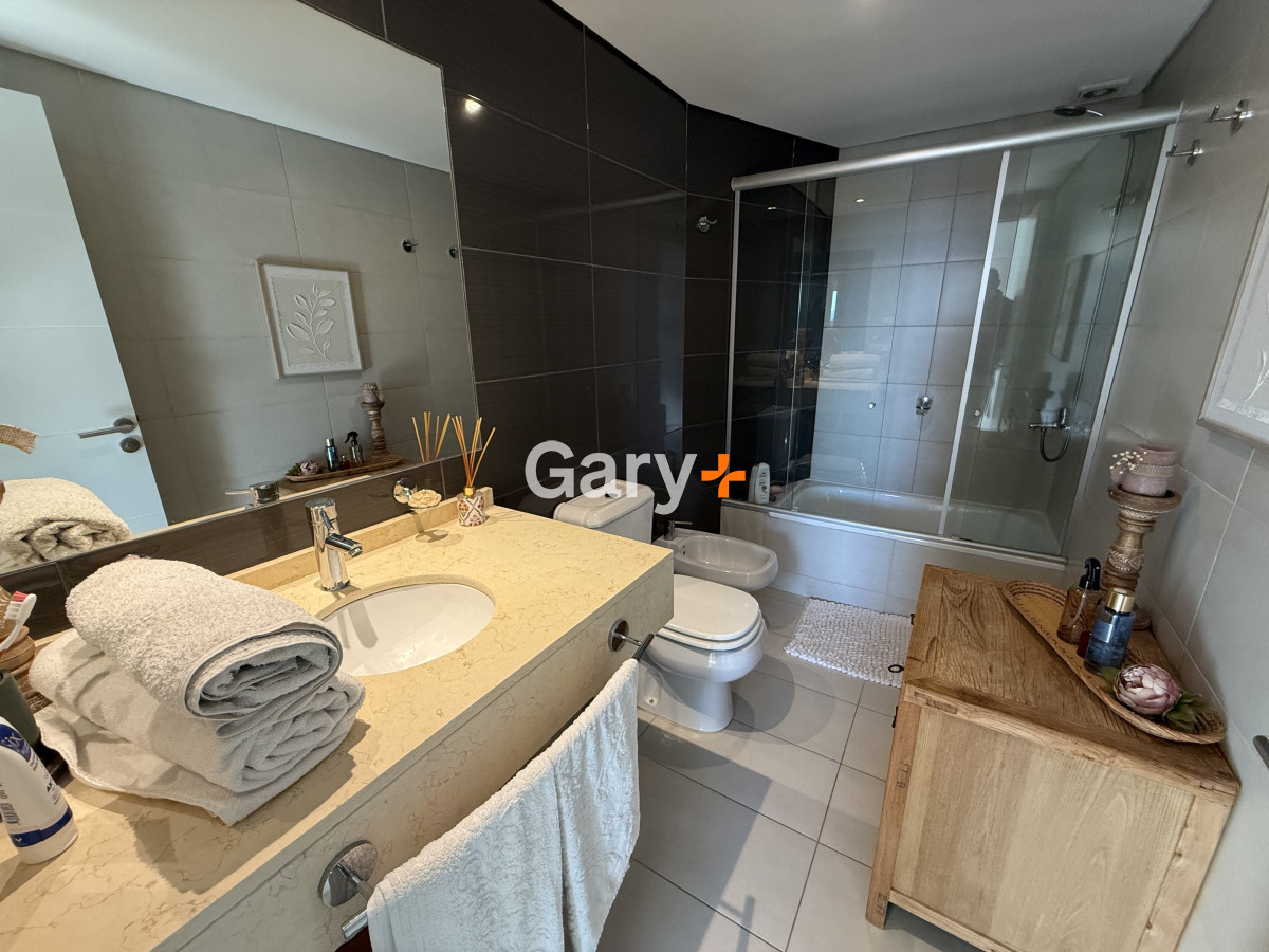 Apartamento ID.28859 -  2  dormitorios playa brava 