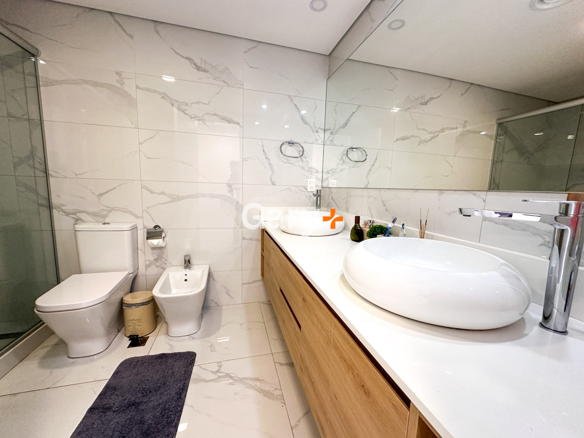 Apartamento ID.25161 - Apartamento de 3 dormitorios en venta en Punta del Este