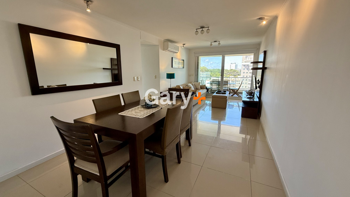 Apartamento ID.15866 - Apartamento en venta de 2 dormitorios en playa brava Punta del Este