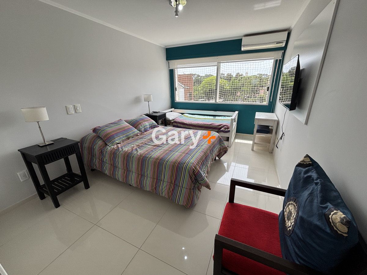 Apartamento ID.11196 - Apartamento de 2 dorm. - frente a playa mansa punta del este 