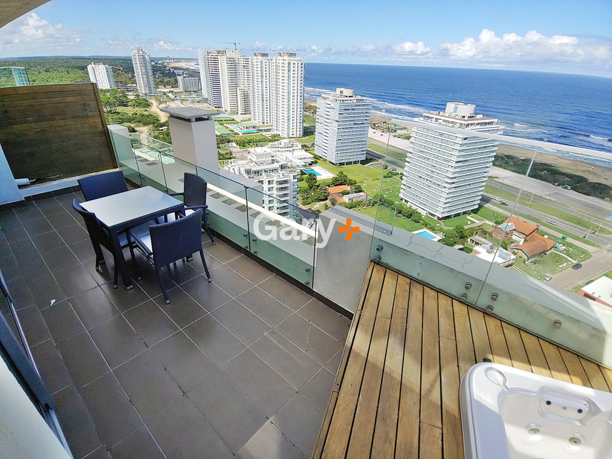 Apartamento ID.1455 - Apartamento en venta Pent House de 4 dormitorios en Playa Brava, Punta del Este