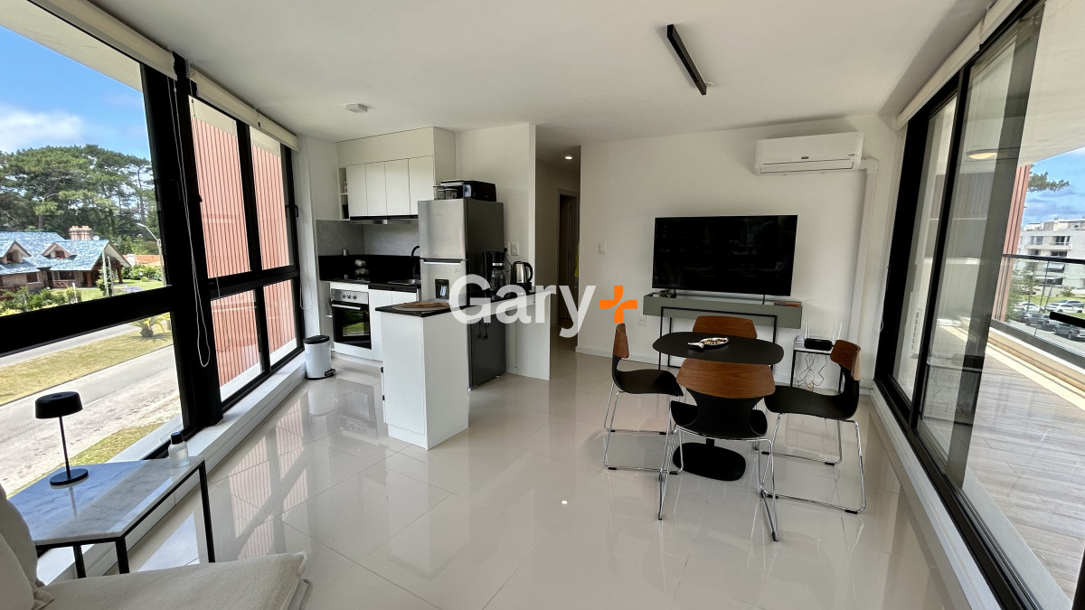 Apartamento ID.25146 - Apartamento en venta en Playa Mansa, 2 dormitorios 
