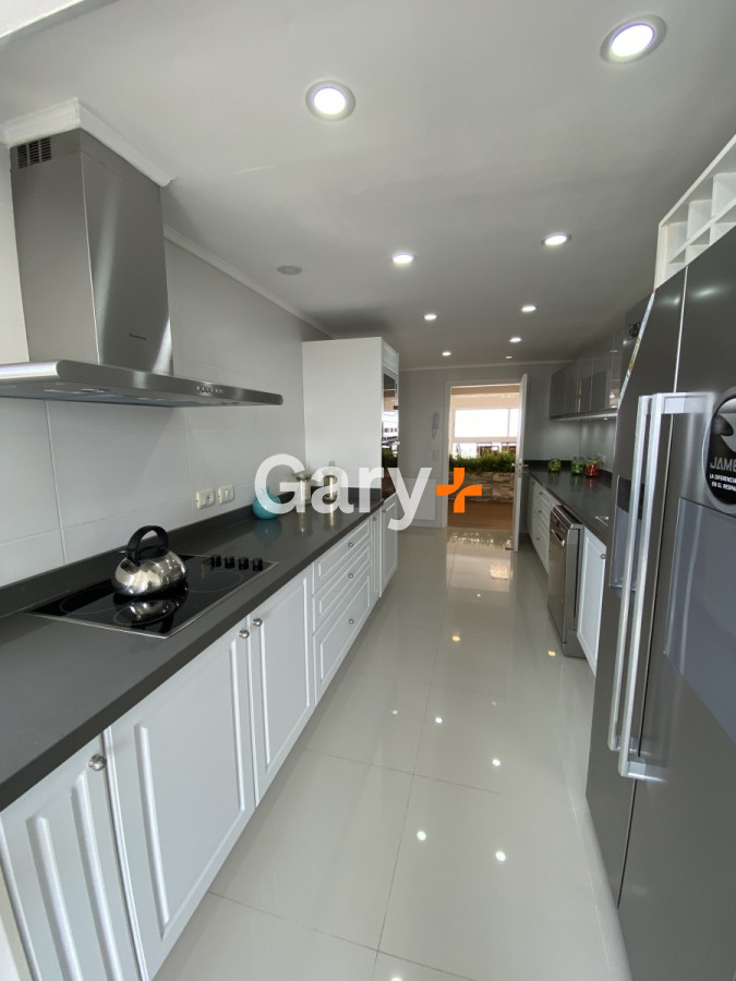 Apartamento ID.555 - Espectacular Penthouse en Alquiler y venta Fte al puerto