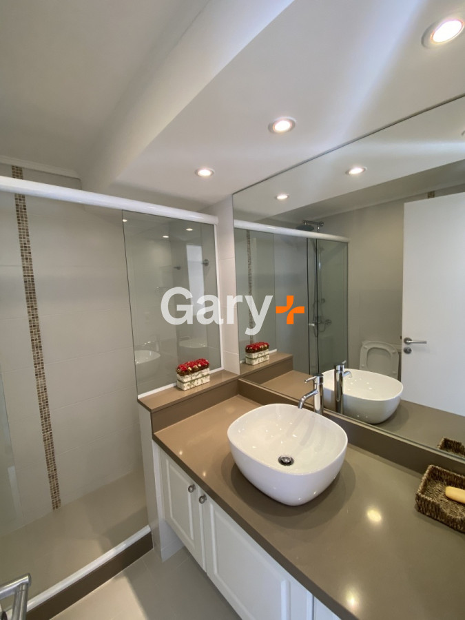 Apartamento ID.555 - Espectacular Penthouse en Alquiler y venta Fte al puerto
