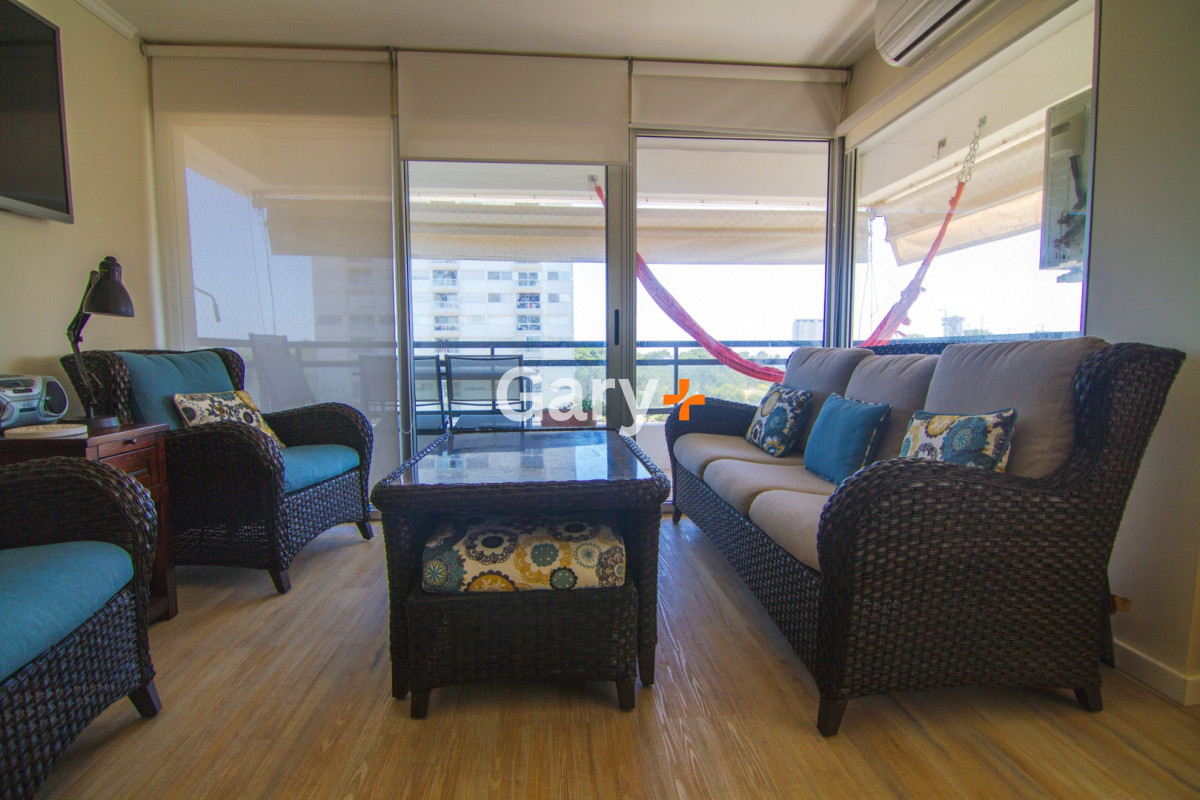 Apartamento ID.10315 - Apartamento en venta de 3 dormitorios en Roosevelt, Punta del Este