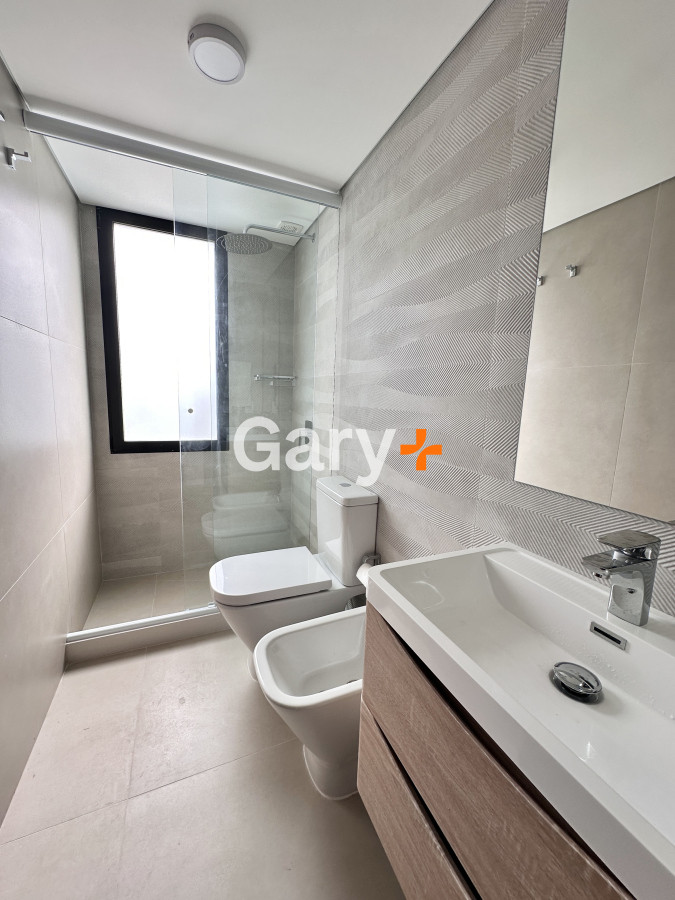 Apartamento ID.28817 - Apartamento en venta de 2 dormitorios y 2 baños, Rincón del Indio, Playa Brava,  Punta del Este.