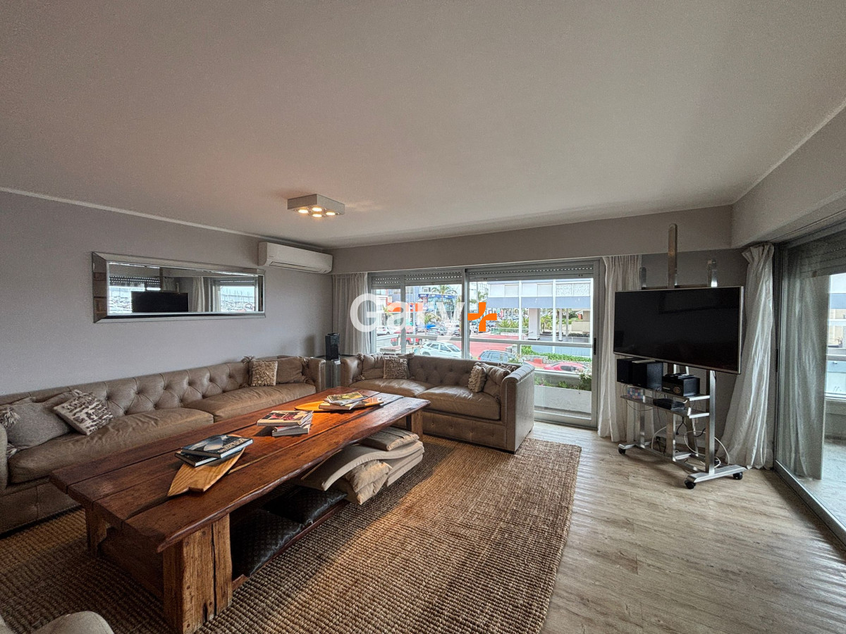 Apartamento ID.28916 - Apartamento en venta punta del este de 3 dormitorios