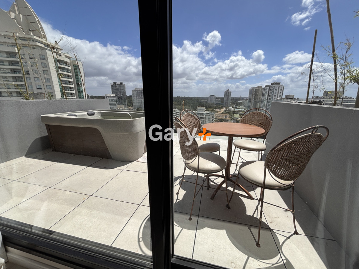 Apartamento ID.27050 - Penthouse de 3 dormitorios en venta, Punta del Este