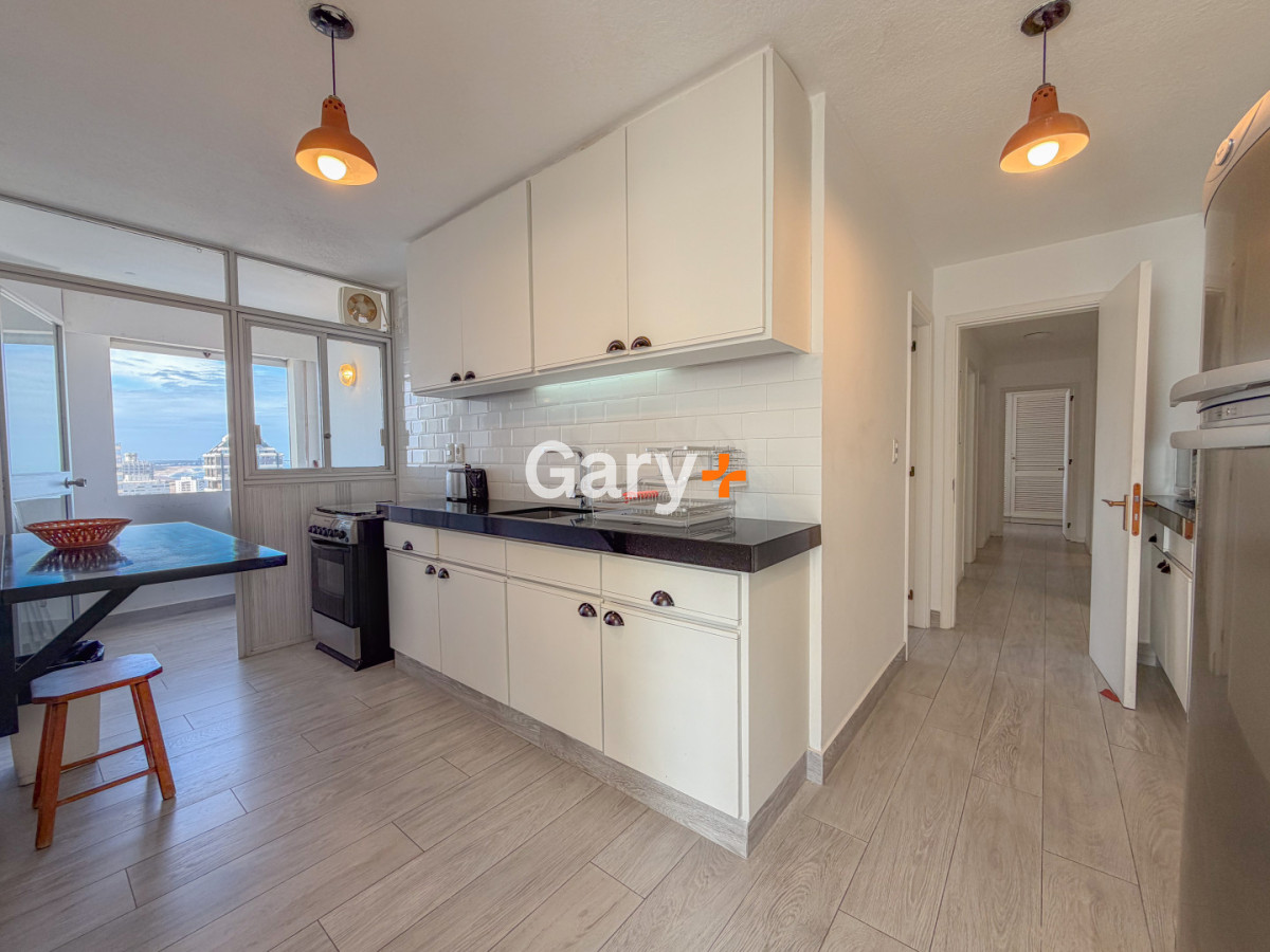 Apartamento ID.18425 - Apartamento en venta, Puerto Punta del Este