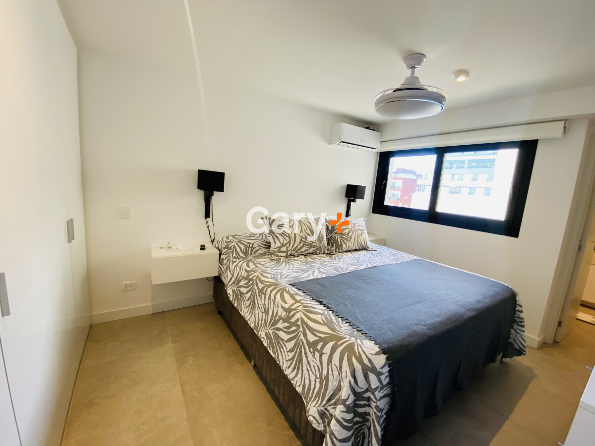 Apartamento ID.27420 - Apartamento en venta de 3 dormitorios en Punta del Este, peninsula frente al mar