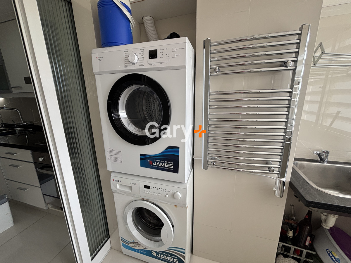 Apartamento ID.11196 - Apartamento de 2 dorm. - frente a playa mansa punta del este 