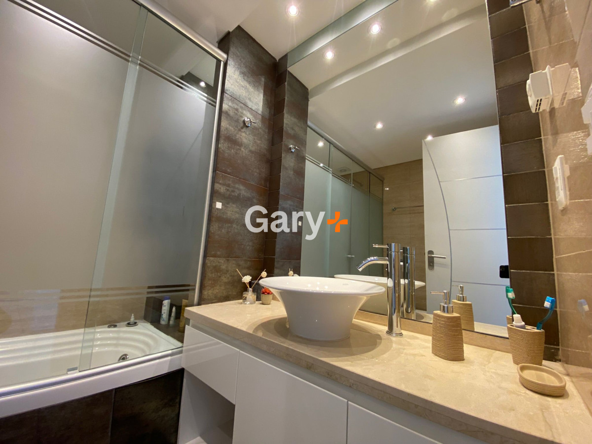 Apartamento ID.17803 - Apartamento de 2 dormitorios y 2 baños en venta Punta del Este
