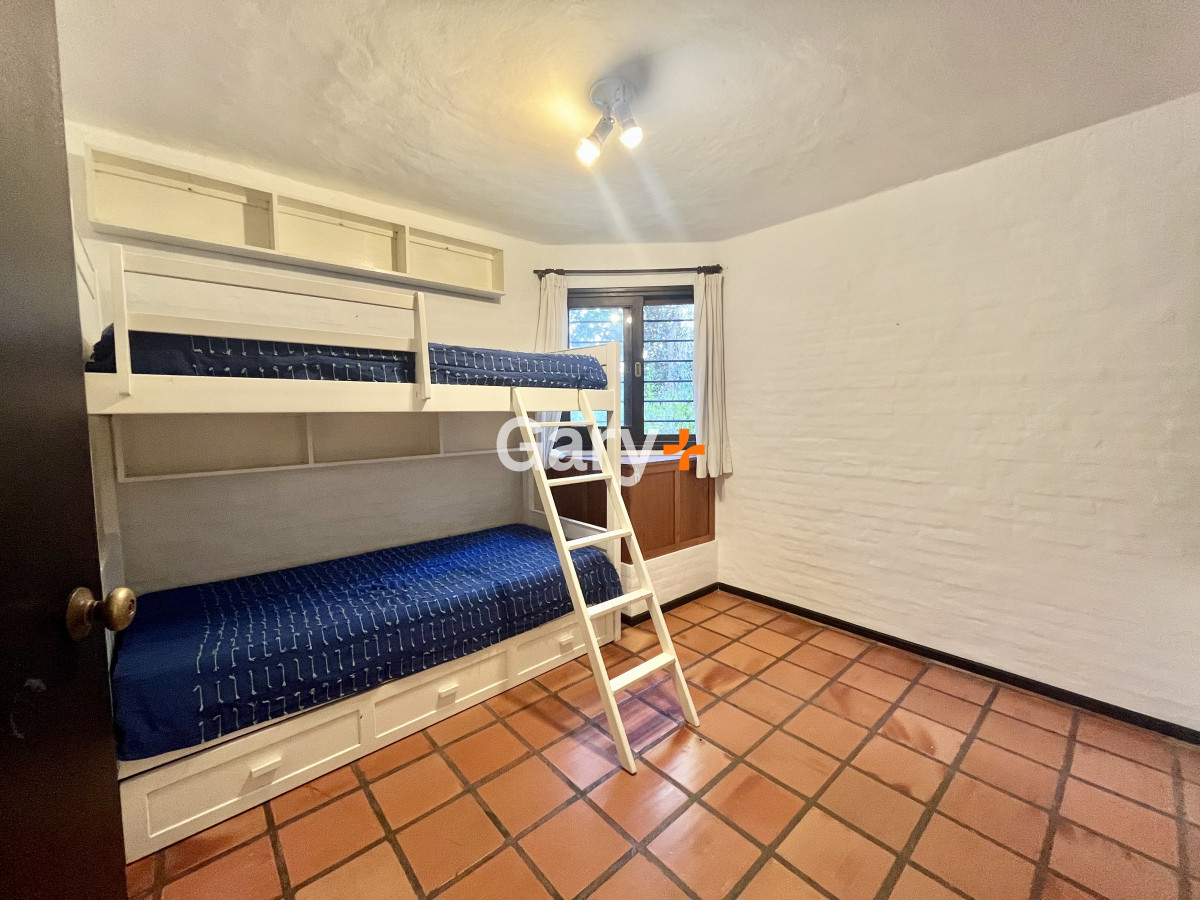 Apartamento ID.28454 - Apartamento - casa en venta en Punta del Este con 3 dormitorios