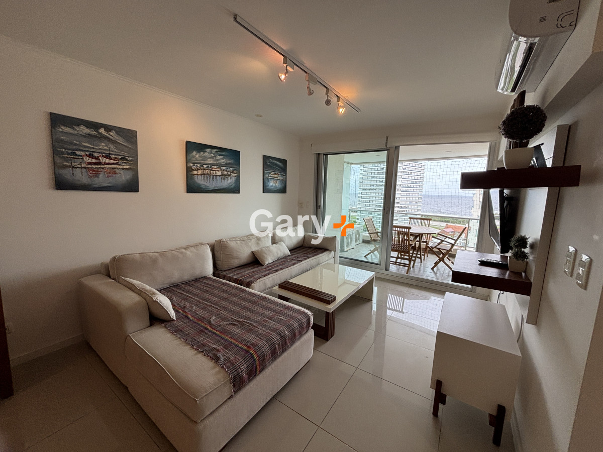 Apartamento ID.3600 - Apartamento en venta y alquiler temporario  3 dormitorios en Playa Brava, Punta del Este