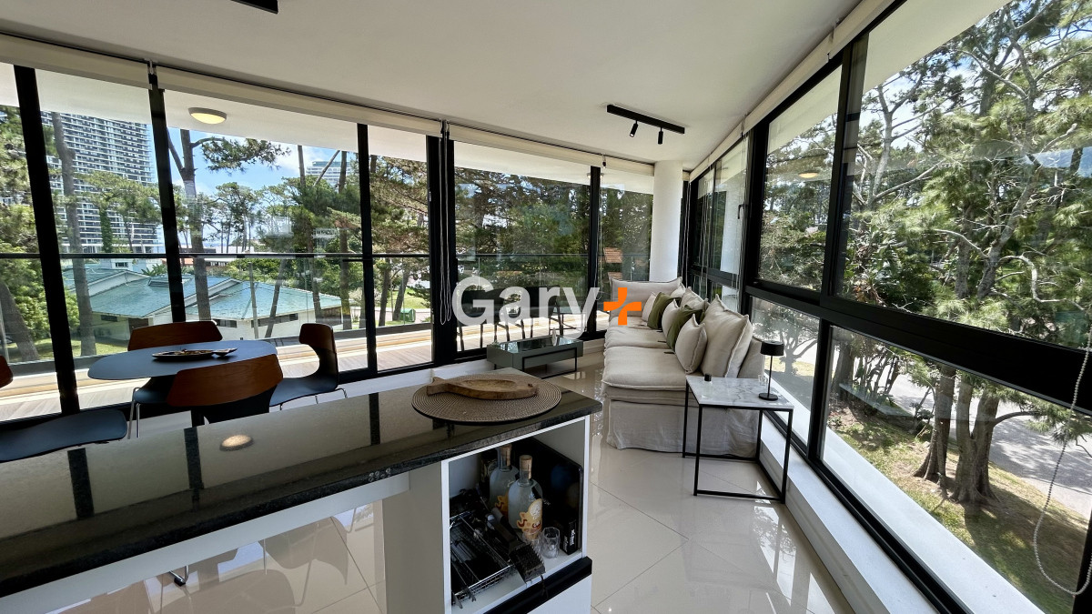 Apartamento ID.25146 - Apartamento en venta en Playa Mansa, 2 dormitorios 