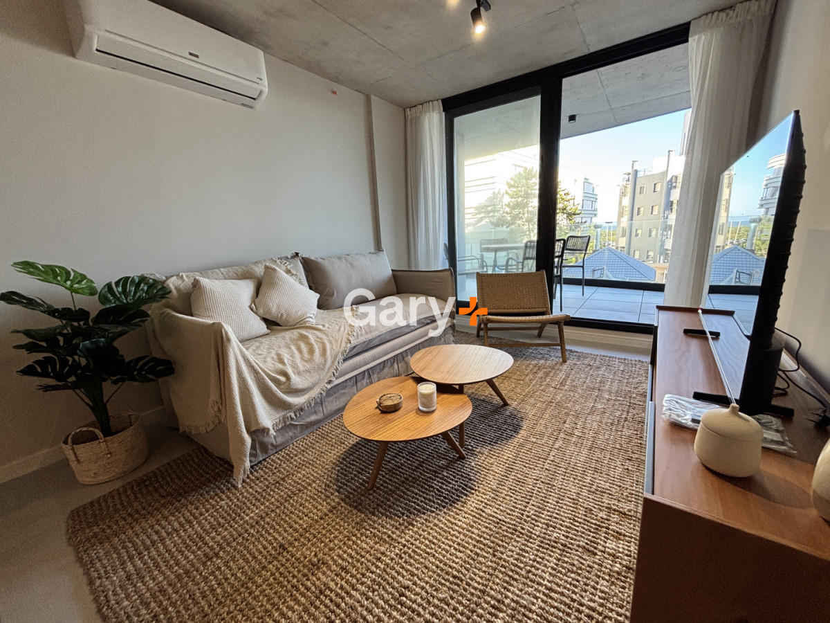Apartamento ID.26189 - Apartamento de 2 dormitorios en alquiler, Playa Brava Punta del Este