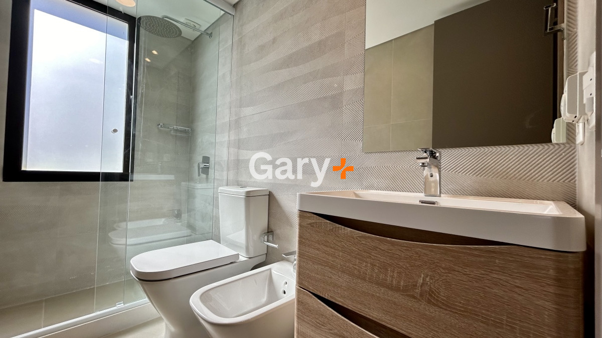 Apartamento ID.28817 - Apartamento en venta de 2 dormitorios y 2 baños, Rincón del Indio, Playa Brava,  Punta del Este.