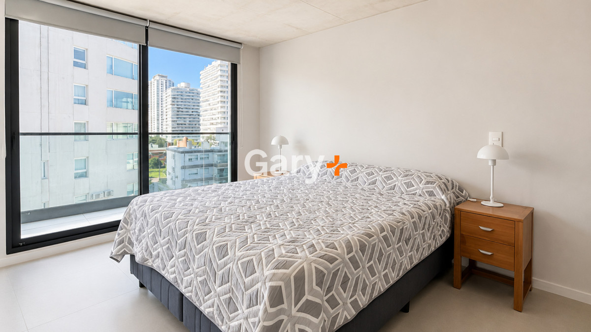 Apartamento ID.26196 - Apartamento de 2 dormitorios en alquiler temporal, Playa Brava Punta del Este